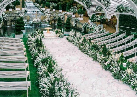 Imagen secundaria 1 - La boda de Madelaine Brockway, la hija de un magnate del mundo de los automóviles, ha sido una de las más caras de 2023.