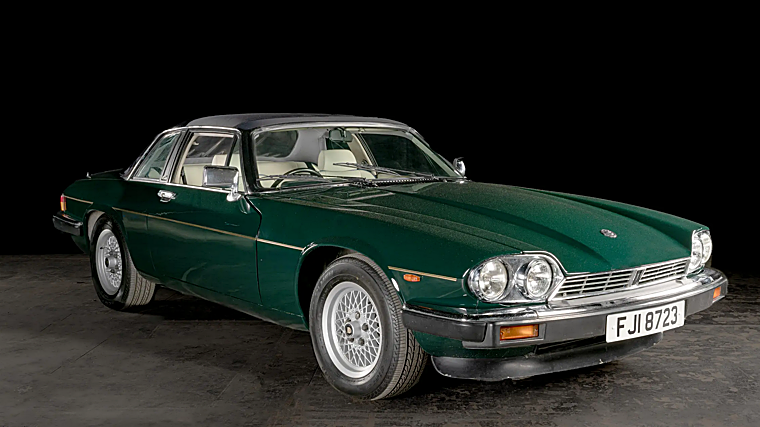 Jaguar XJ-SC Cabriolet de 1987 que usó la actriz Elizabeth Debicki en la serie The Crown