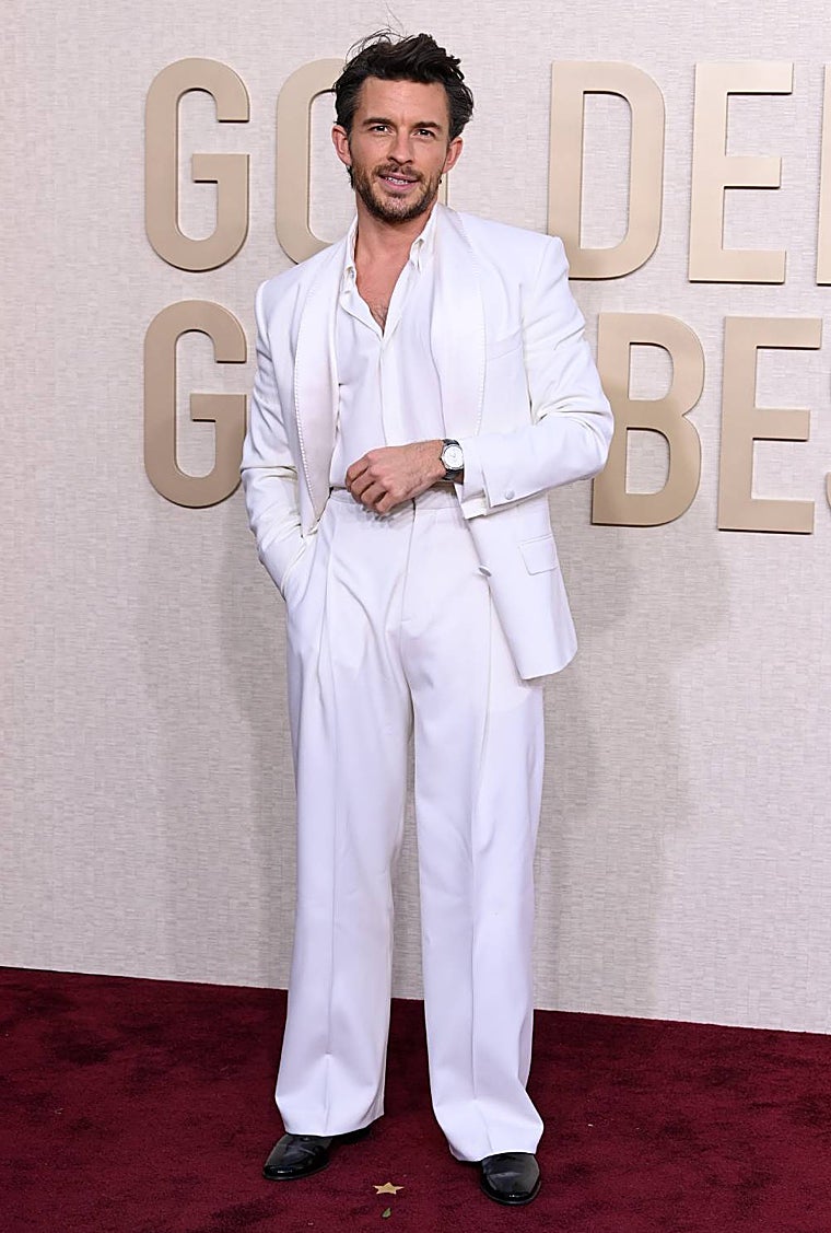 El actor Jonathan Bailey en los Globos de Oro