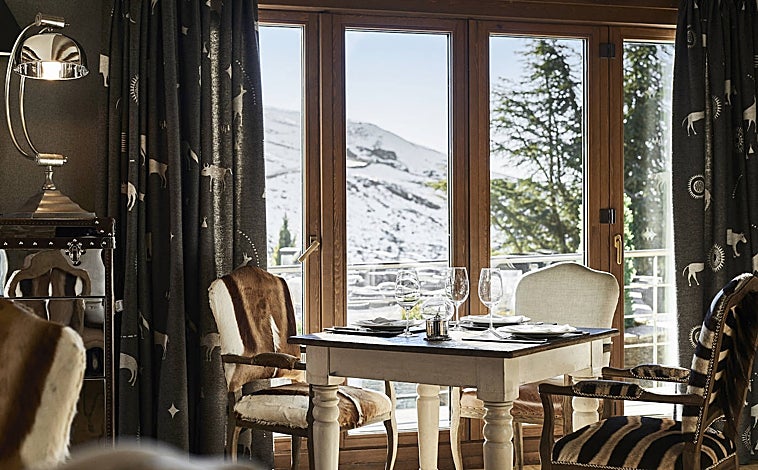 Imagen principal - El Lodge ofrece todo lo necesario para que los amantes del esquí disfruten de una escapada de ensueño. Los servicios de restauración y el spa completan los servicios para hacer la estancia aún más agradable. 