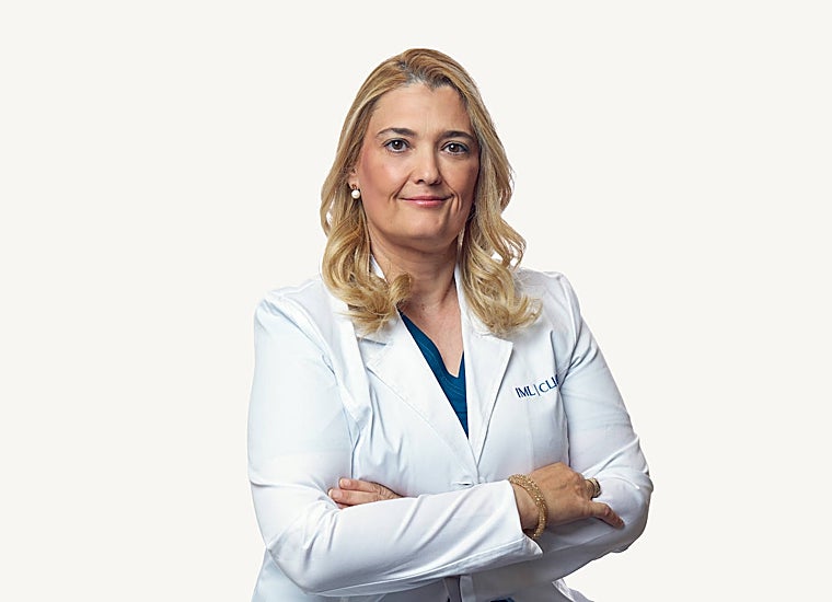 Doctora María Cristina Morante Tolbaños, experta en Medicina y Cirugía Capilar en IML