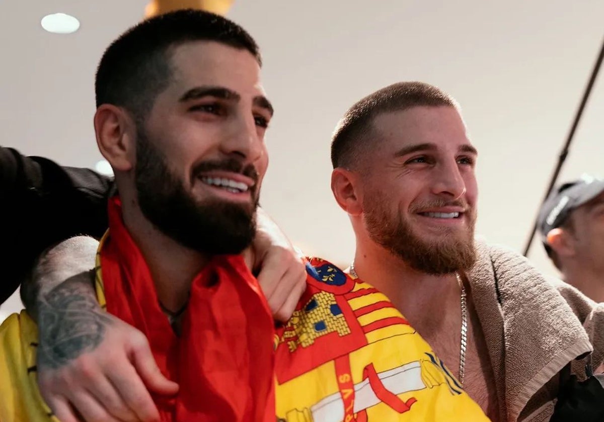 Ilia Topuria con su hermano Aleksandre