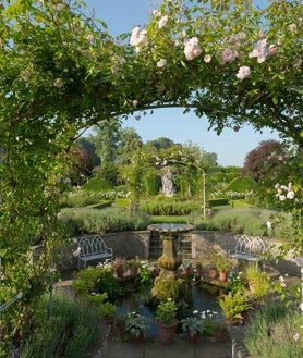 Imagen secundaria 2 - Los jardines de Houghton Hall, una de sus atracciones más populares.