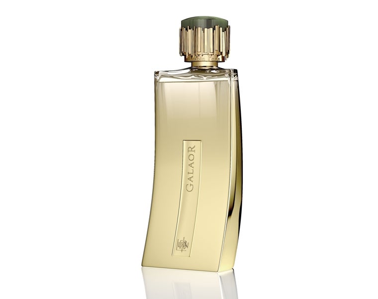 Galaor, de la colección Aristia de Lubin, con bergamota, limón, mirra, canela, rosa de Bulgaria, pachulí, bálsamo de Perú y vetiver (275 euros, 100 ml).