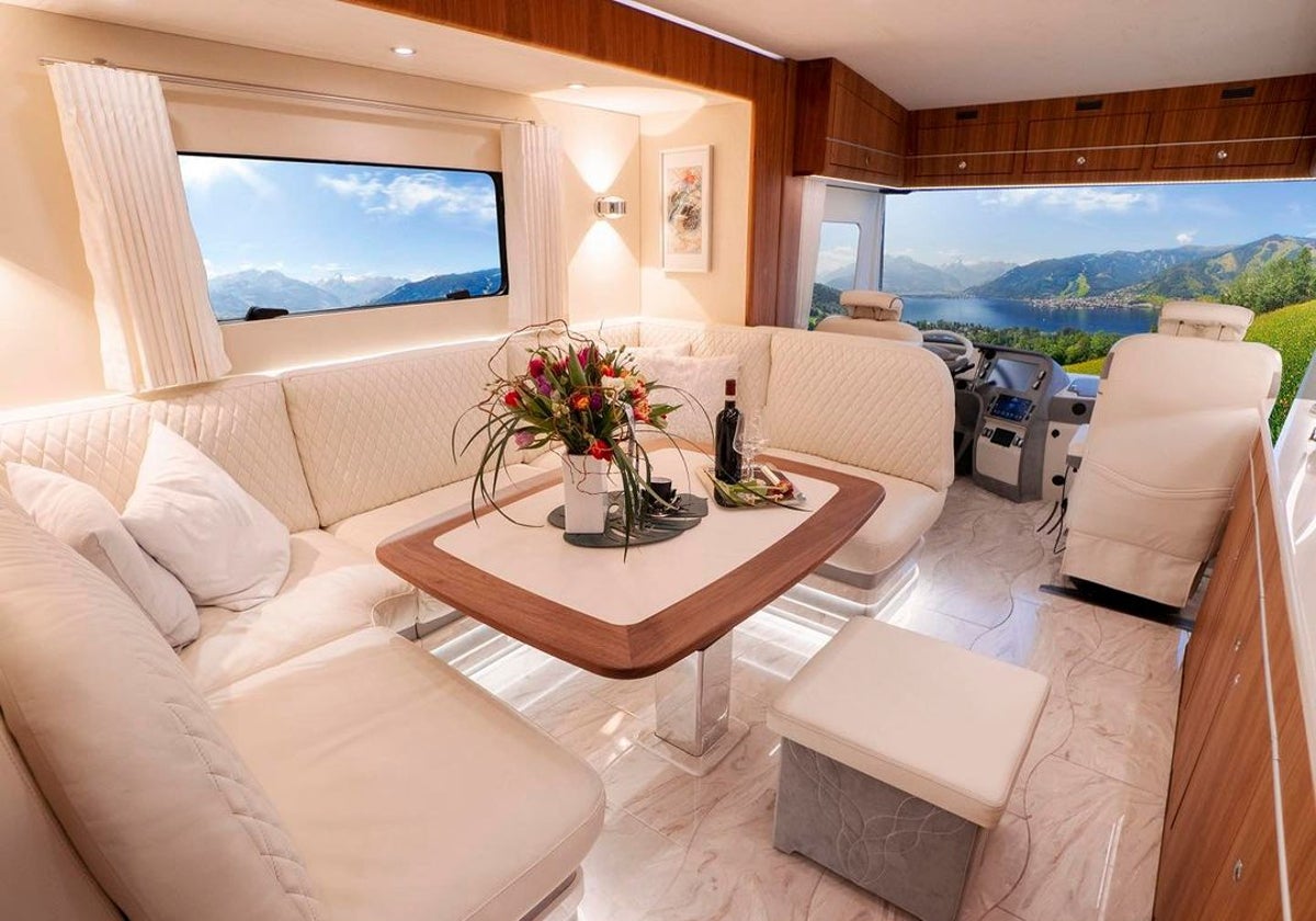Interior de una autocaravana de Volkner-Mobil GmbH