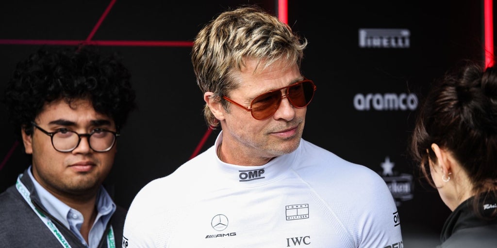 trasplante de cabello brad pitt