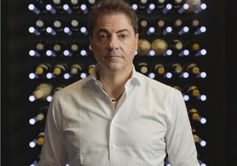 Lewis Chester, coleccionista de vinos y destilados: «Al más alto nivel, España aún no se ha puesto al día»