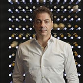 Lewis Chester, coleccionista de vinos y destilados: «Al más alto nivel, España aún no se ha puesto al día»