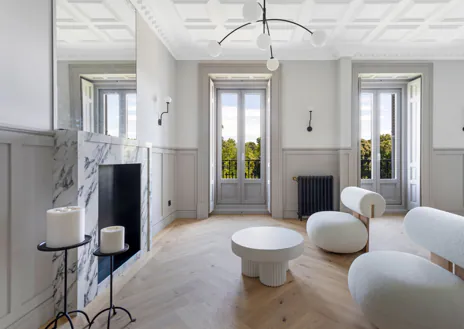 Secondary image 1 - The kitchen, living room and one of the bathrooms of this property in the Salamanca neighborhood 