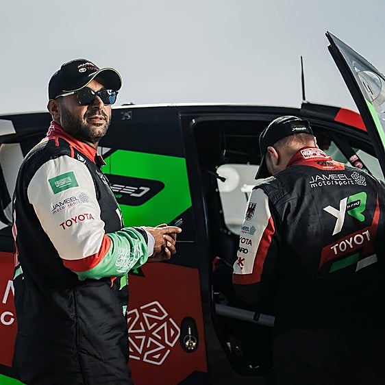 Los lujos de Yazeed Al-Rajhi, el piloto más rico del mundo y campeón del rally Dakar