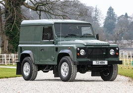 A subasta un Land Rover Defender que perteneció al rey Carlos III