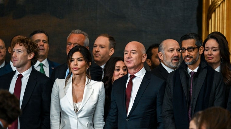 Mark Zuckerberg y Jeff Bezos, entre otros, no se perdieron la toma de posesión del presidente Trump.