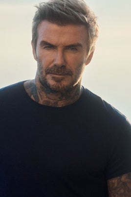 Beckhan vestido con la nueva colección de primavera/ verano 2025