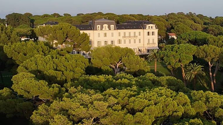 Vista aérea del hotel Cap-Eden-Roc