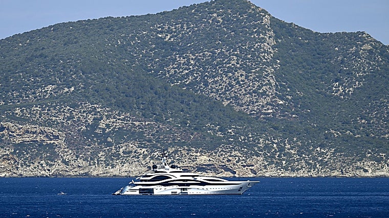 El yate del emir de Qatar en Andratx.