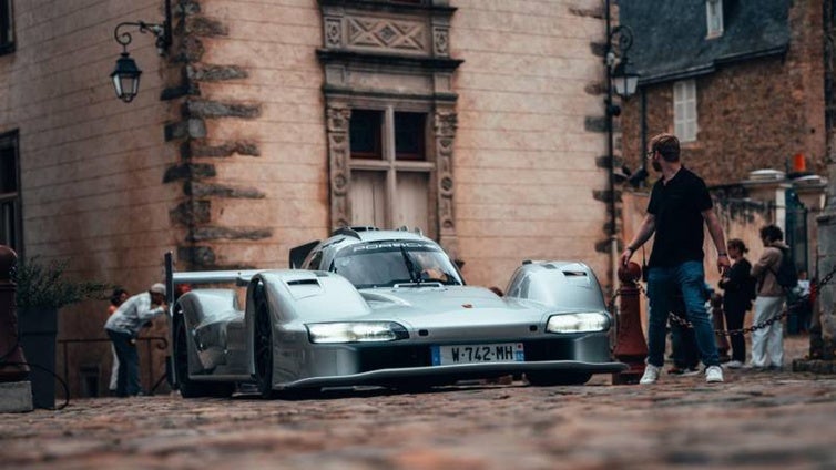 Porsche presenta la versión de carretera de su prototipo para las 24 horas de Le Mans