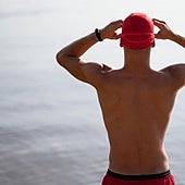 Deporte y verano: beneficios de nadar en el mar, entrenar en el agua y correr en la playa