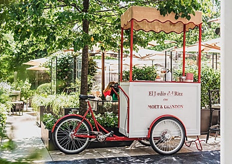 Imagen secundaria 1 - Más de diez planes para disfrutar de un verano de lujo en Madrid