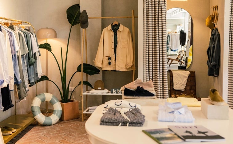 Hauptbild – T-Shirts, Jogginghosen und Overshirts gehören zu ihren Bestsellern.