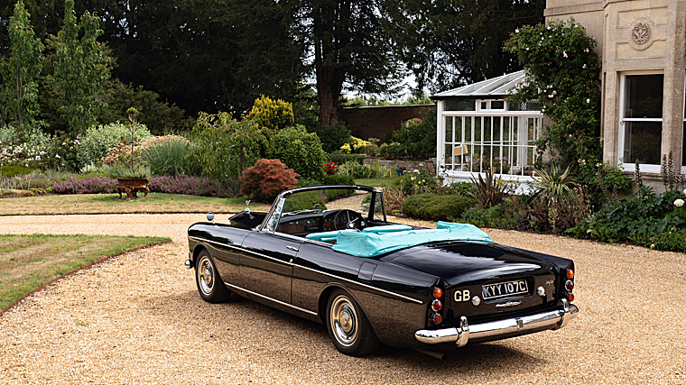 El vehículo fue encargado de origen por el dj Jimmy Saville