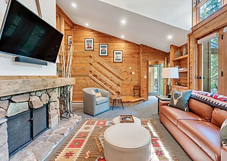 Imagen secundaria 1 - En las montañas de Utah, el actor creó un complejo residencial de deporte y cultura, que vendió hace años, pero al que siempre ha estado vinculado.