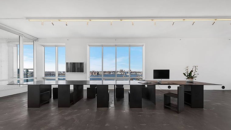 Mesa de conferencias