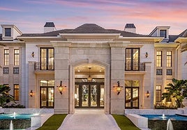 Así es la nueva mansión de 37 millones de dólares de Mark Wahlberg: un palacio inspirado en el lago di Como