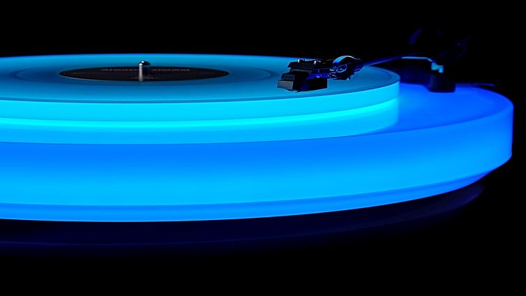 ¿Por qué un tocadiscos de lujo puede llegar a costar 10.000 euros?