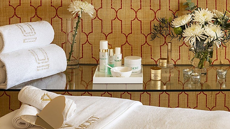 Hotel Urso e Valmont.