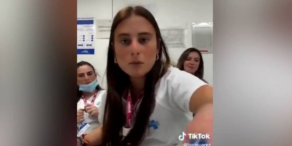 Suspender la cuenta de Tiktok de la fermera que criticó el «puto C1 de catalán»: estos son los motivos
