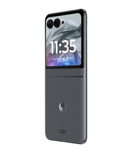 Imagen secundaria 2 - La nueva familia razr de motorola estrena la pantalla externa más grande e inteligente de todos los teléfonos plegables