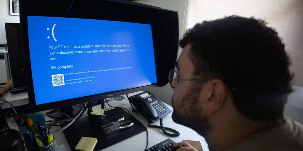 这一个小时十八分钟，全球数百万台 Windows 电脑被封锁