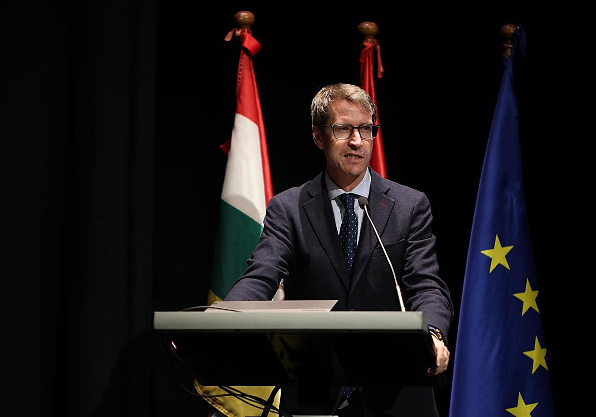 El presidente de La Rioja, Gonzalo Capellán, en la inauguración del congreso tecnológico.