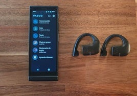El V4 (izquierda) y el E1
