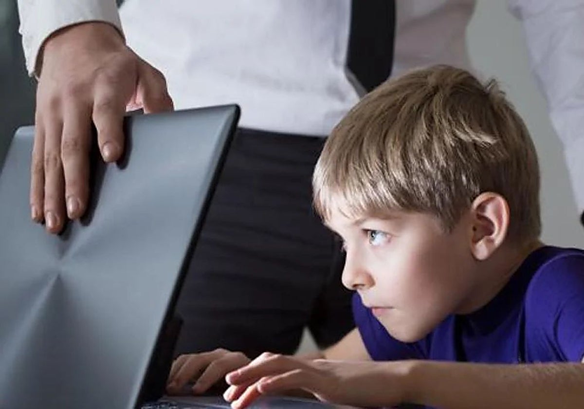 El primer sistema de verificación de edad en internet fracasa: «La app española tampoco funcionará»