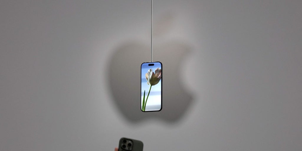 iOS 26 sale hoy a la venta: estos son los iPhone que no podrán actualizar el nuevo sistema operativo de Apple