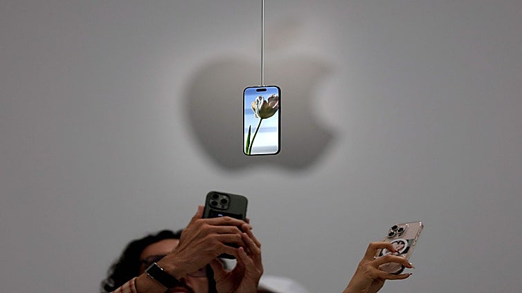 iOS 26 sale hoy: estos son los iPhone que no podrán actualizar el nuevo sistema operativo de Apple