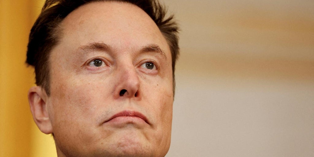 Elon Musk anuncia la creación de la Grokipedia para acabar con Wikipedia y sus «sesgos de izquierdas»