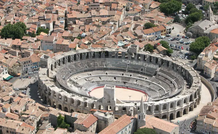Dos anfiteatros romanos convertidos en plazas de toros