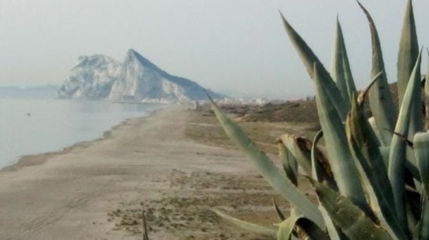 Imagen de la playa de Santa Clara en La Línea