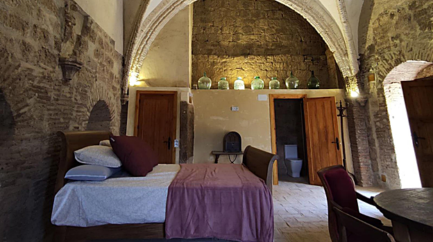 Imagen de una de las habitaciones del Castillo-Palacio de Bulbuente