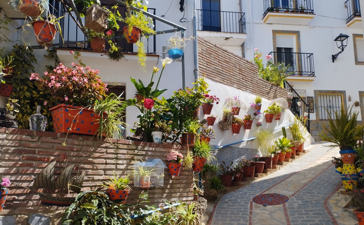 Las calles de Jubrique regalan al visitante preciosas e inolvidables estampas
