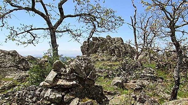 Senderismo por los ocho techos de Andalucía: descubre las cumbres del sur de Europa
