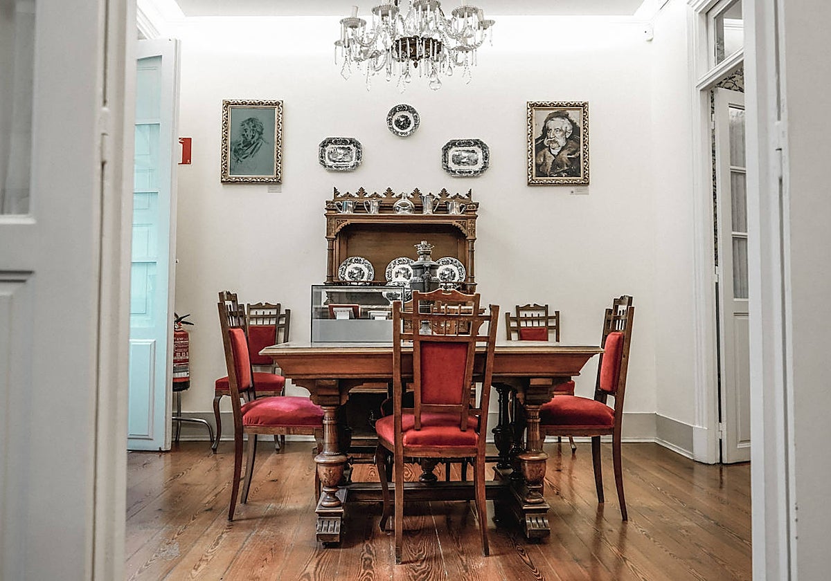 Comedor de la casa de la familia Picasso, en la calle de Payo Gómez en La Coruña