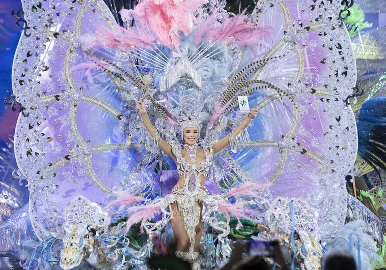 El carnaval de Las Palmas: baile, color, purpurina y una 'gala drag' que cumple 25 años