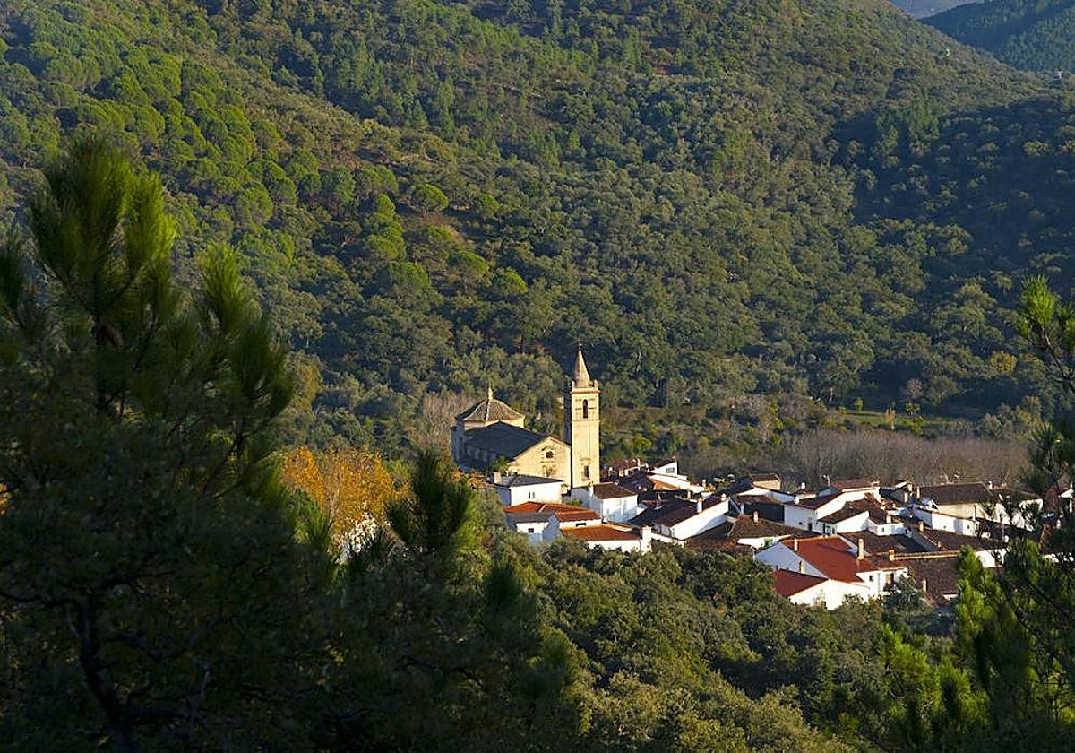 Linares de la Sierra se encuentra en un bonito paraje de la Sierra de Aracena y Picos de Aroche