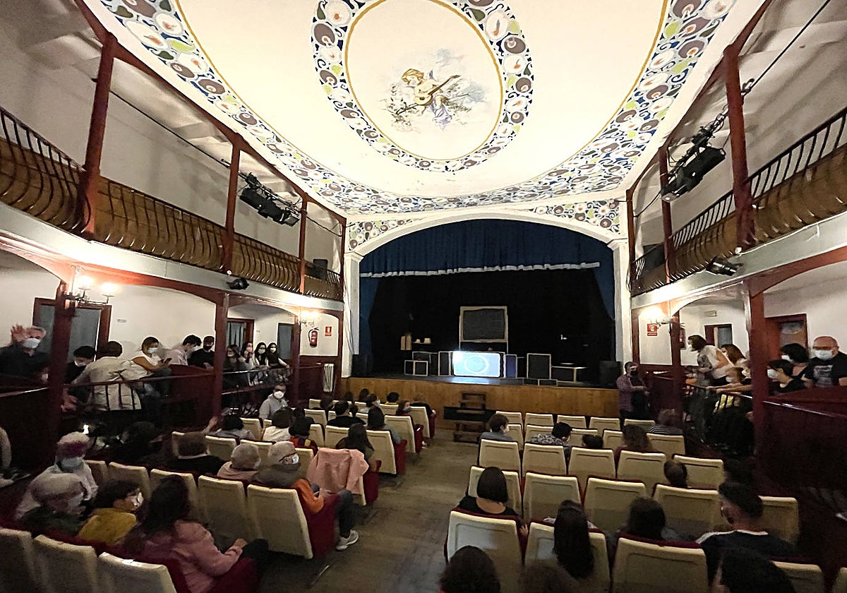 Teatro León Felipe de Sequeros