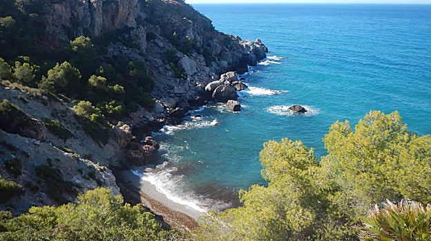 Las mejores calas de la costa de Málaga donde escaparse un fin de semana