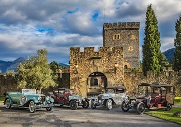 La mayor colección privada de Rolls-Royce está en un valle entre caseríos y simas