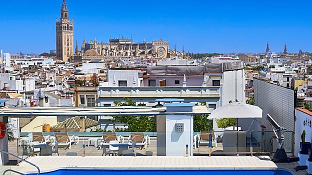 Vistas desde la piscina del hotel
